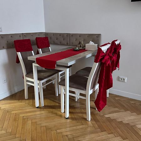 Siesta Apartment On Stefanyka Λβιβ Εξωτερικό φωτογραφία