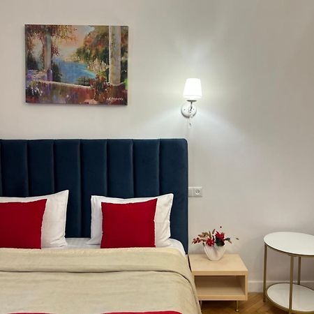 Siesta Apartment On Stefanyka Λβιβ Εξωτερικό φωτογραφία
