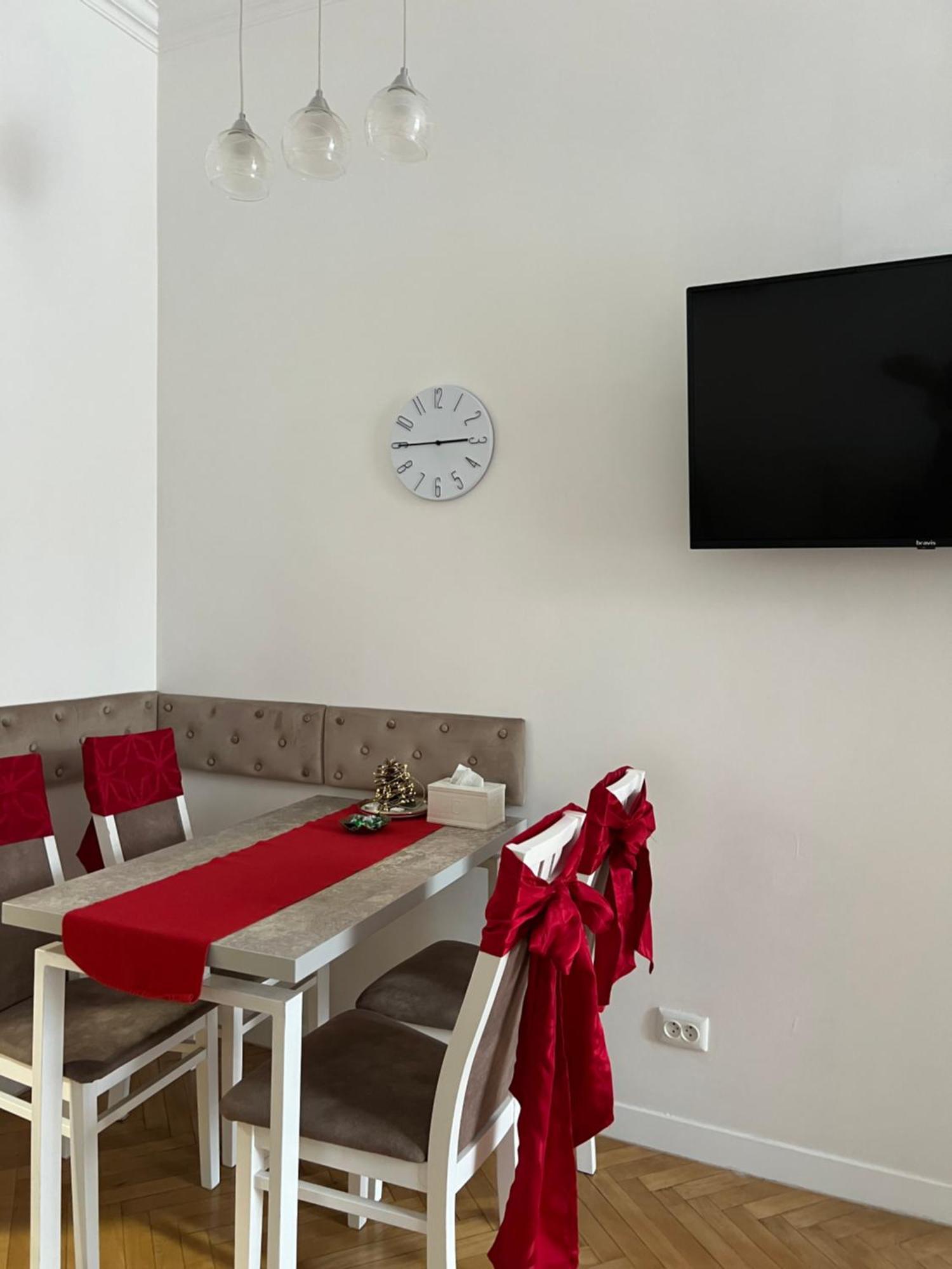 Siesta Apartment On Stefanyka Λβιβ Εξωτερικό φωτογραφία